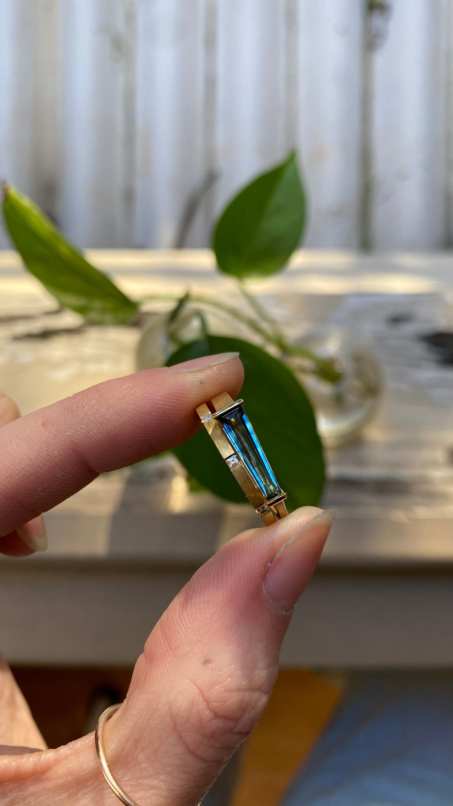 Sagitta Solitaire - Tapered Baguette Parti Sapphire