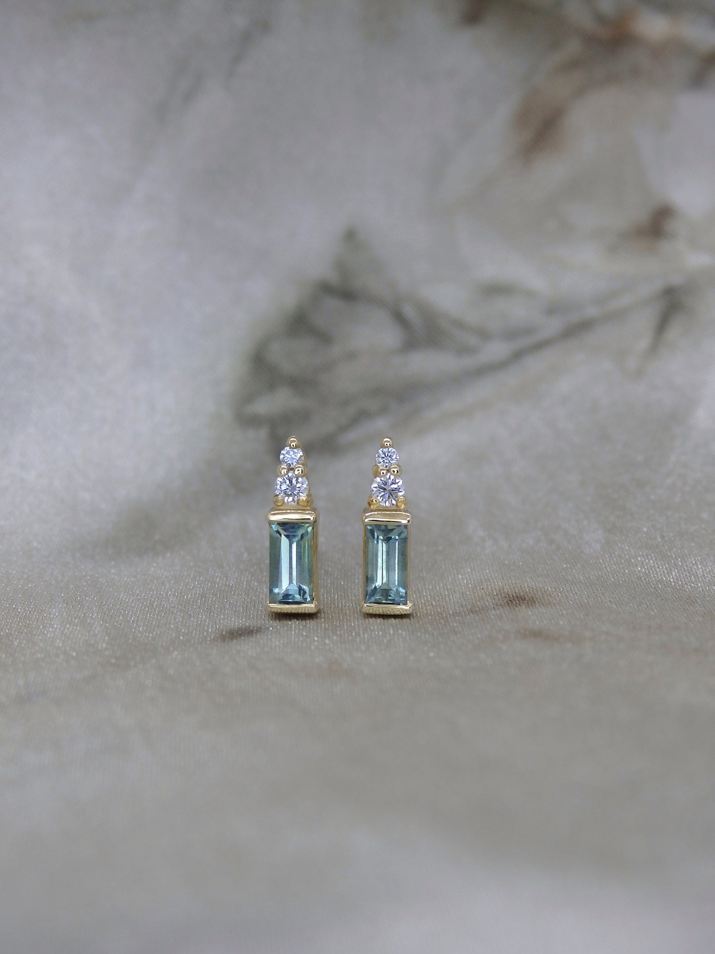 Mallorca Studs, Australian Sapphire Baguettes with Diamonds