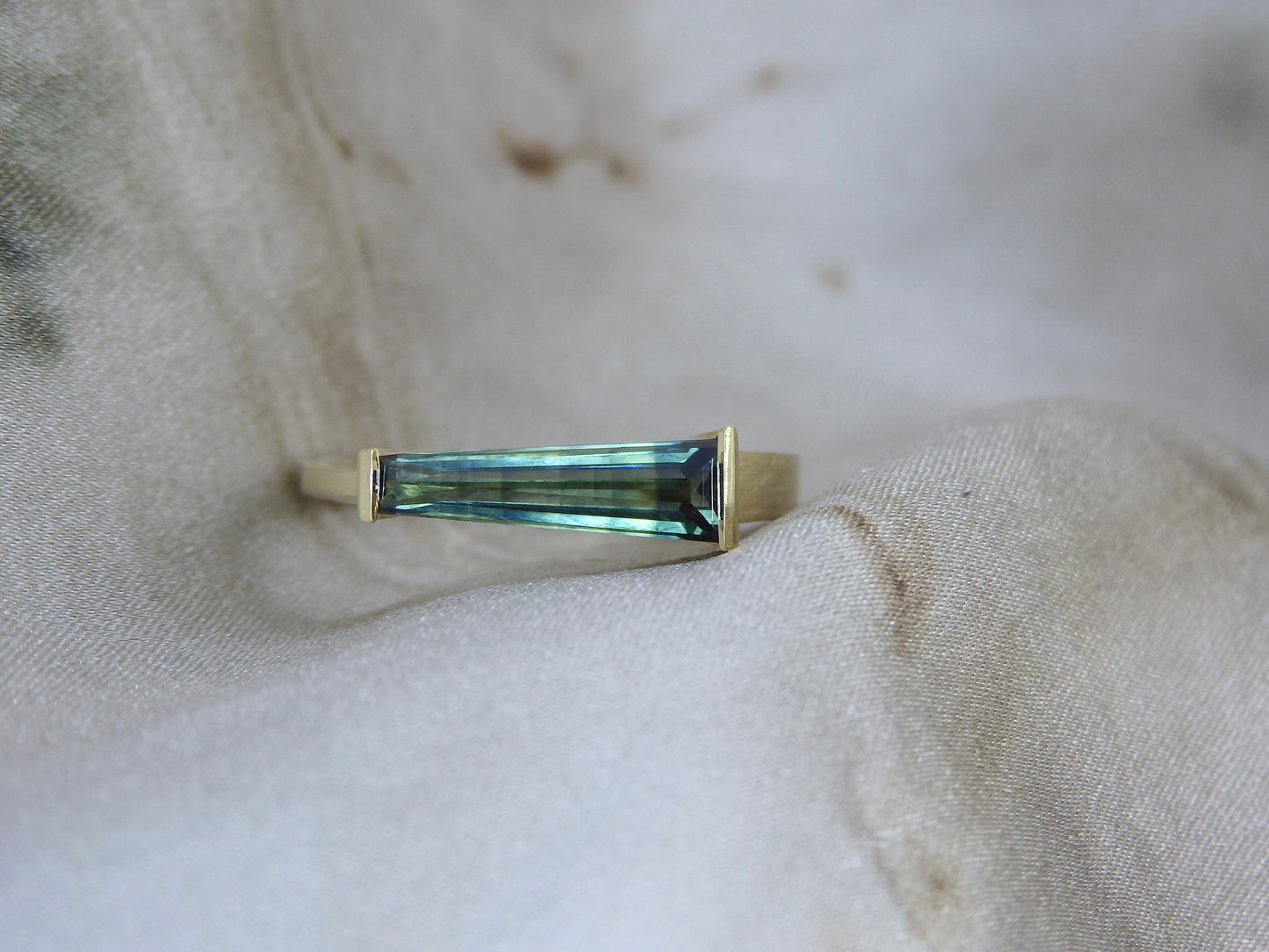 Sagitta Solitaire - Tapered Baguette Parti Sapphire