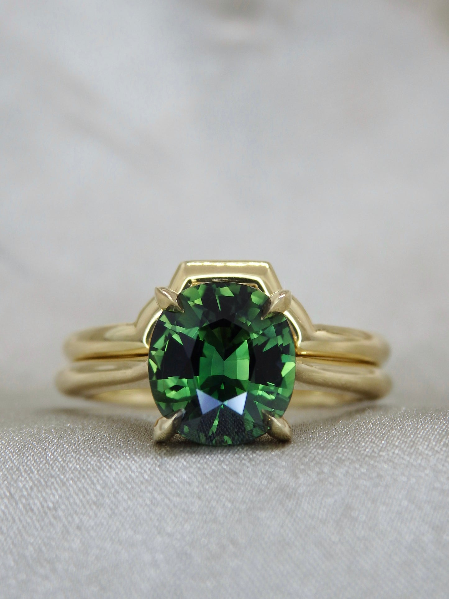 Pillar II Fitted Wedding Band