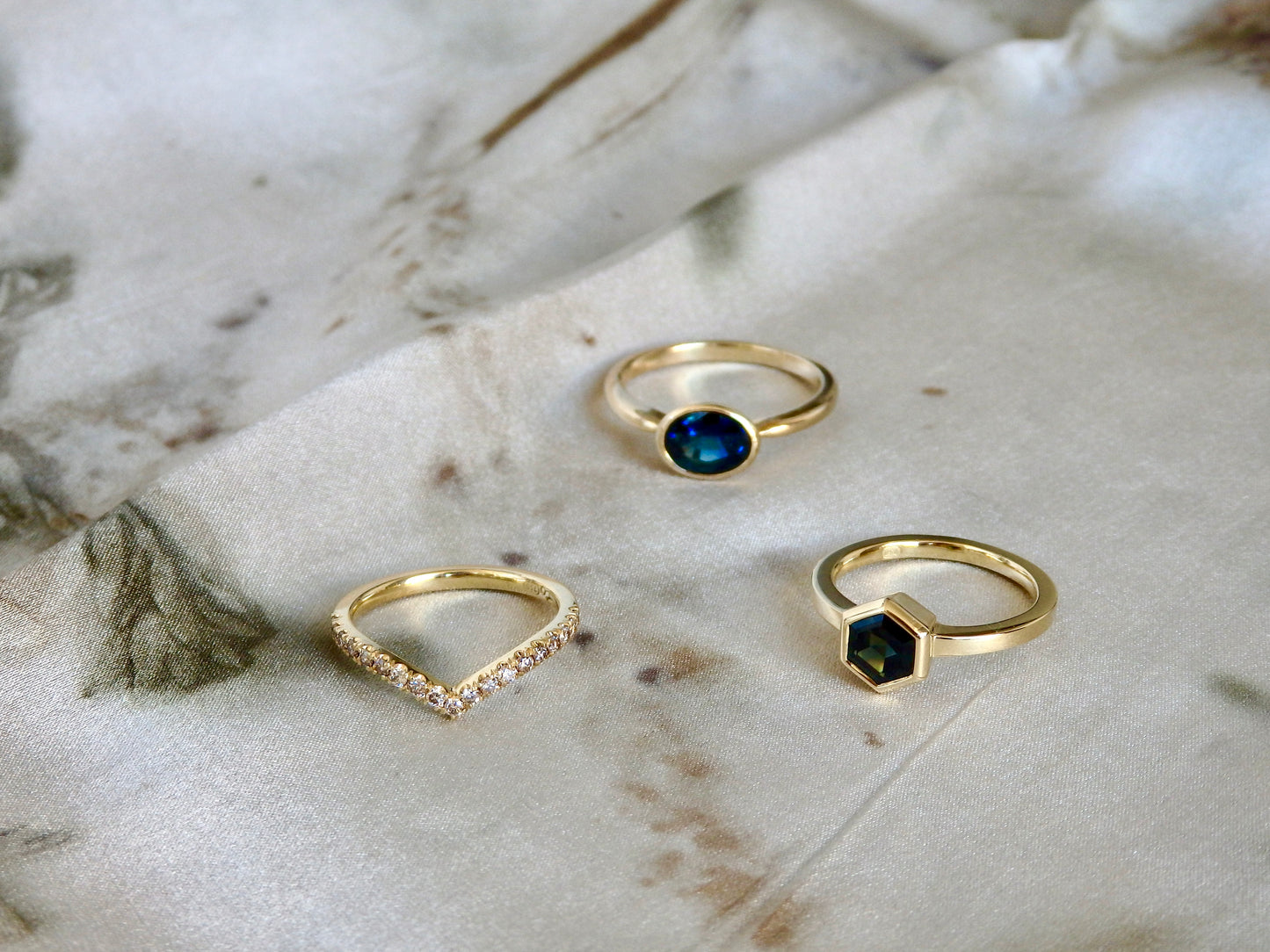 Champagne Diamond Peak Fitted Wedding Ring