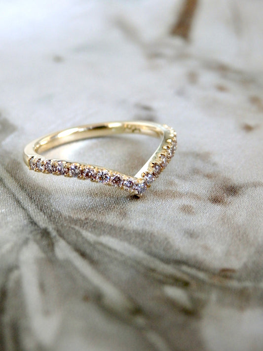 Champagne Diamond Peak Fitted Wedding Ring