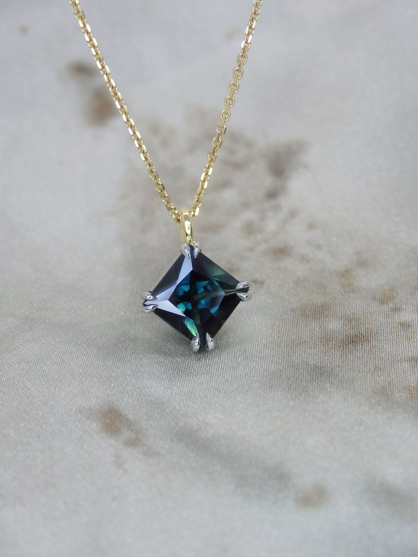 1.46ct Teal Princess Cut Sapphire Pendant