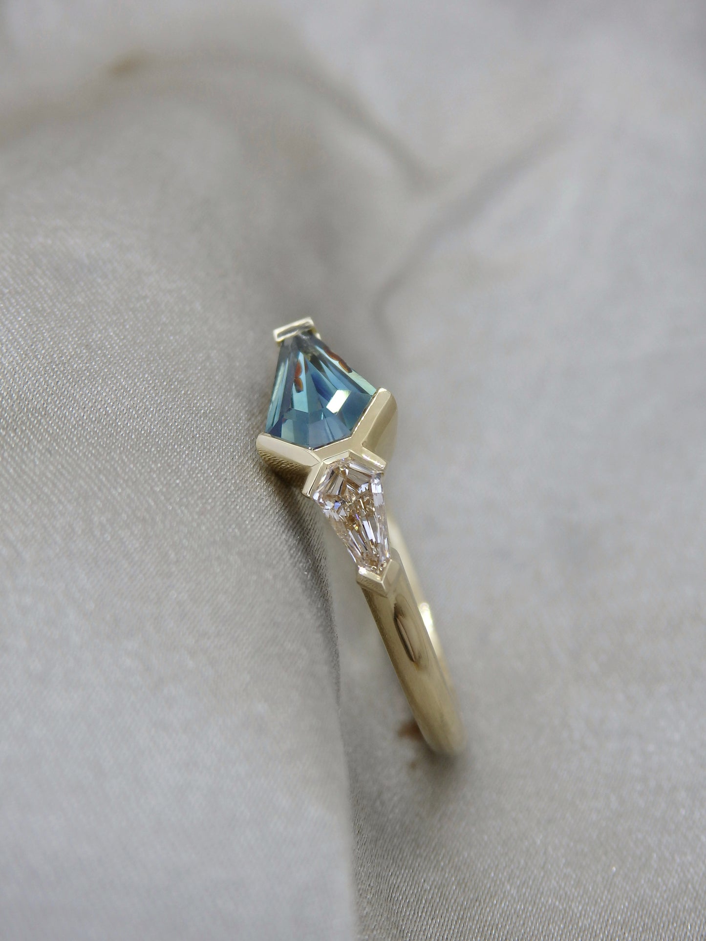 Driftwood Tapered Shield Duet Ring