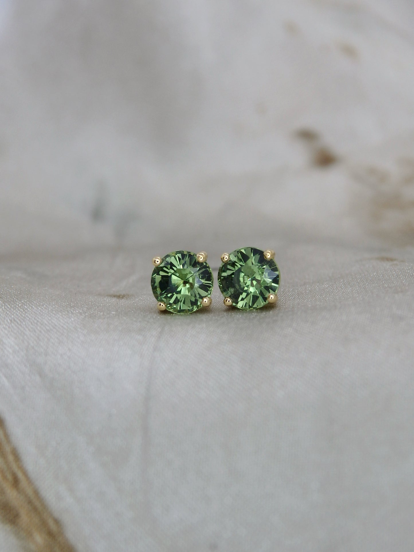 1.69ct Green Australian Sapphire Stud Earrings in 18ct Yellow Gold