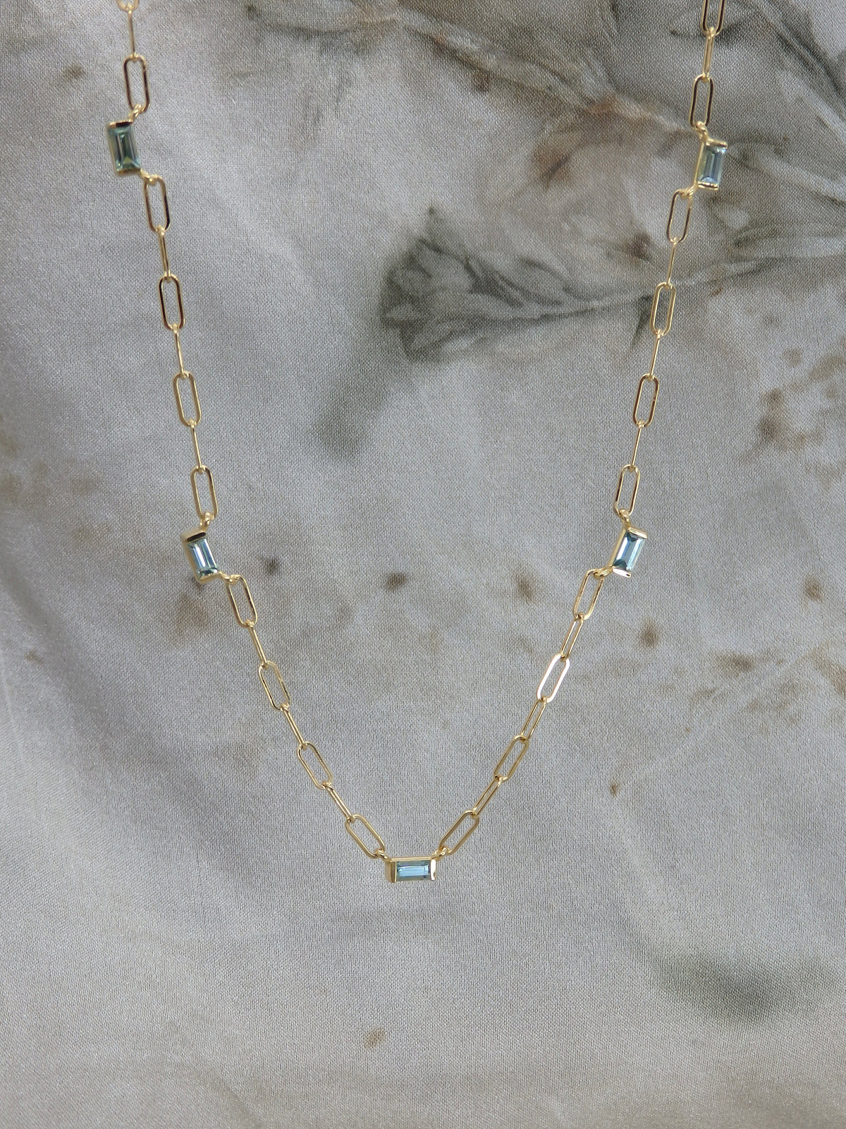 Mallorca Teal Sapphire Choker Necklace 14ct Gold