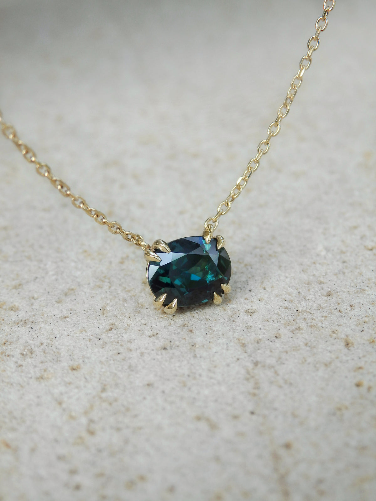 1.28ct Oval Teal Australian Sapphire Necklace 14ct Gold